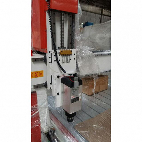Фрезерный станок с ЧПУ LTT-1325